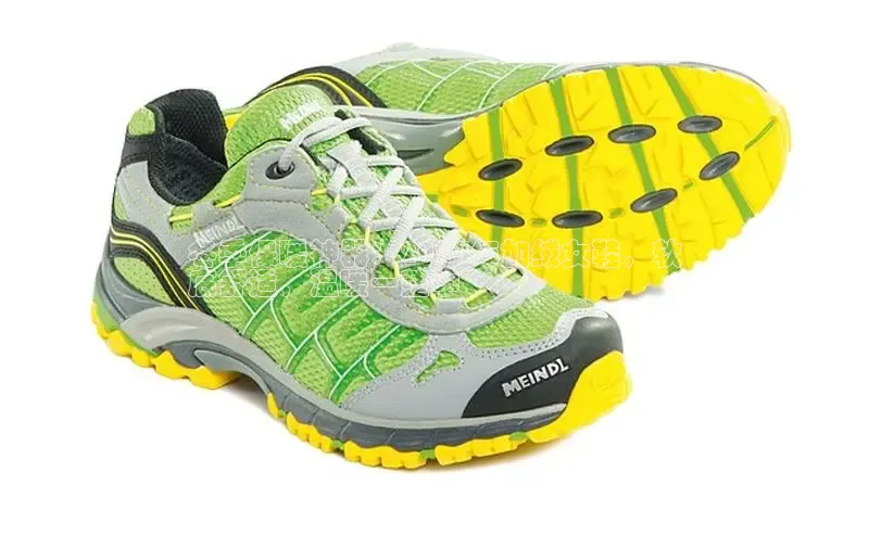 8868体育登录入口进入官网视觉中国冬季保暖神器：2024年加绒女鞋，软
底舒适，温暖一整季