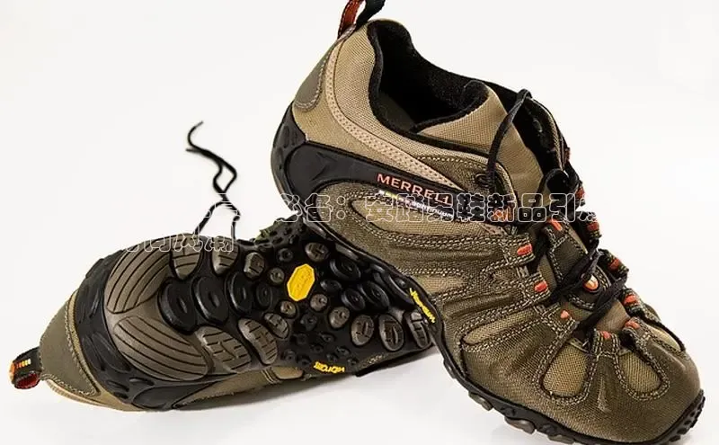 8868网站登录入口京东2024年夏季必备：安踏男鞋新品引爆
时尚风潮