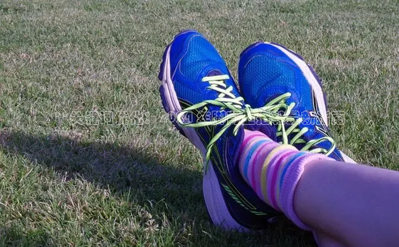 8868游戏交易平台官网百度翻译App**关键词优化：2024 年脚背空拖鞋最新指南
**