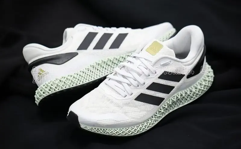 8868游戏交易平台官网百度翻译App2024 年女士最新款鞋子：踏上时尚潮流，尽
显优雅